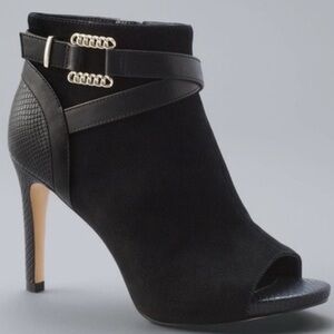 White House Black Market Everlyn Suede HH Shootie Sz 7.5